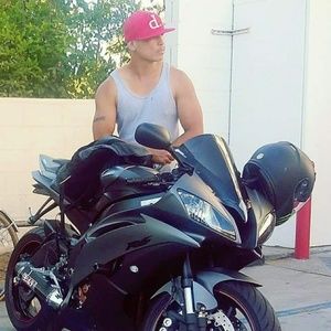 Meet your Posher, Ray